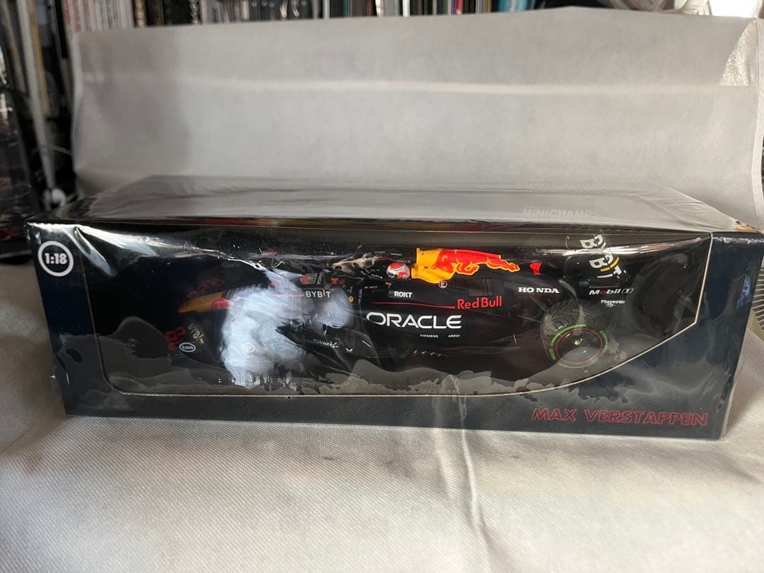 ミニチャンプス1/18レッドブルマックスフェルスタッペン2024年ブラジルGP