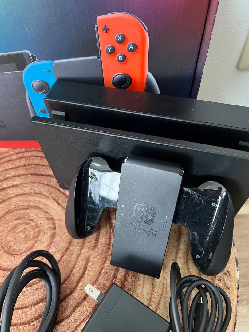 Nintendo Switch ニンテンドースイッチ本体　ネオン①