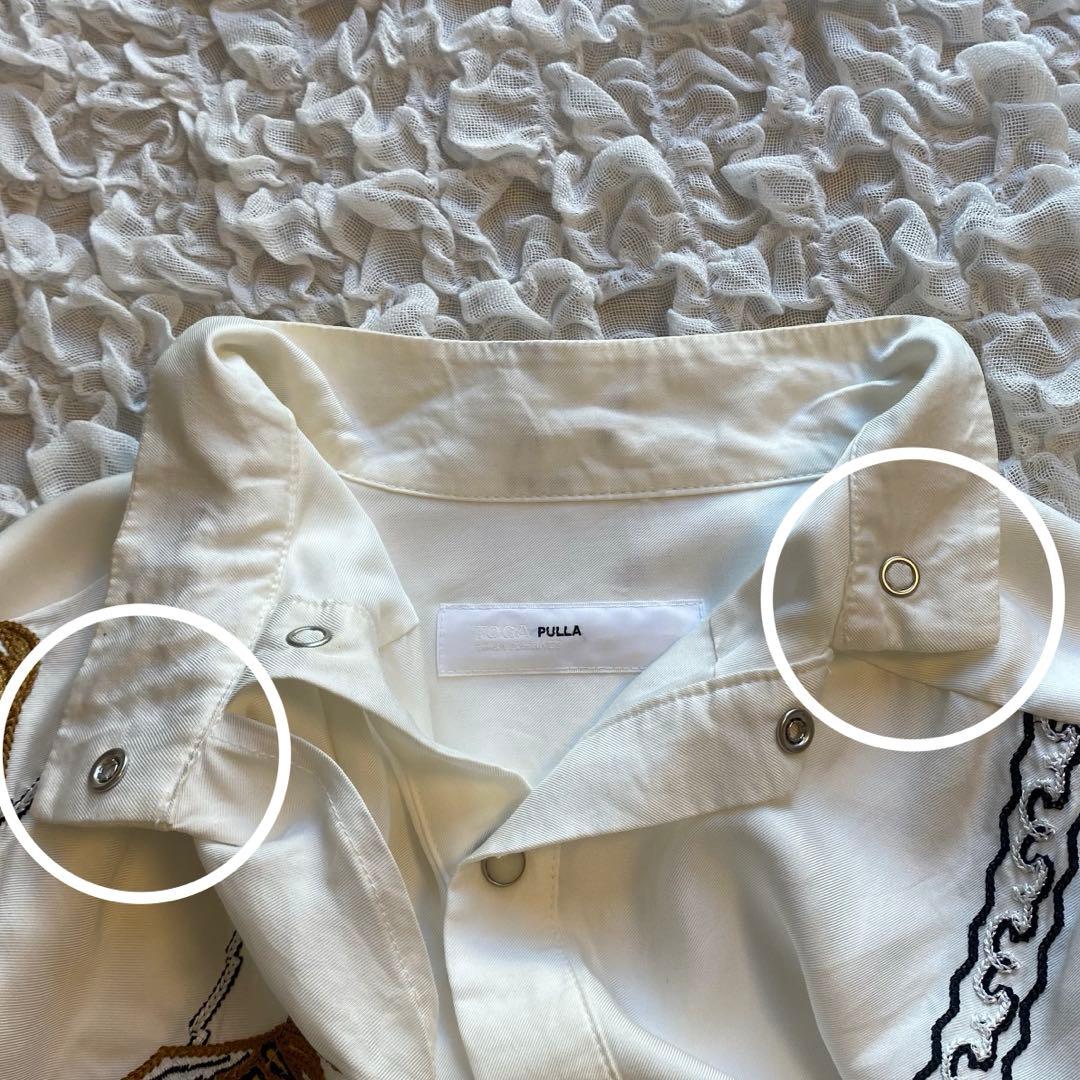 トーガプルラ TOGA PULLA ボウタイ刺繍とろみシャツ ホワイト