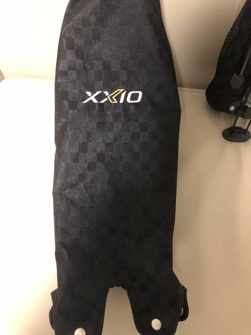 【送料込み】美品　XXIO スタンドバックDUNLOPクラブケース ゼクシオ