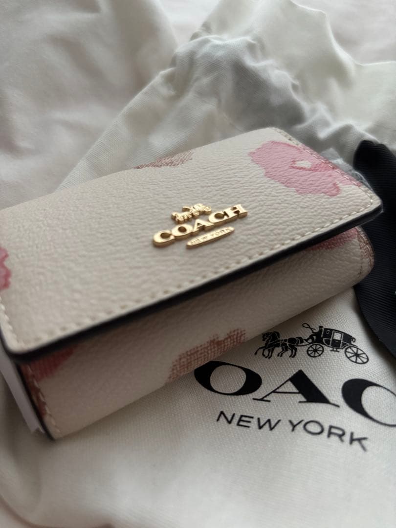 COACH フラワープリント キーケース