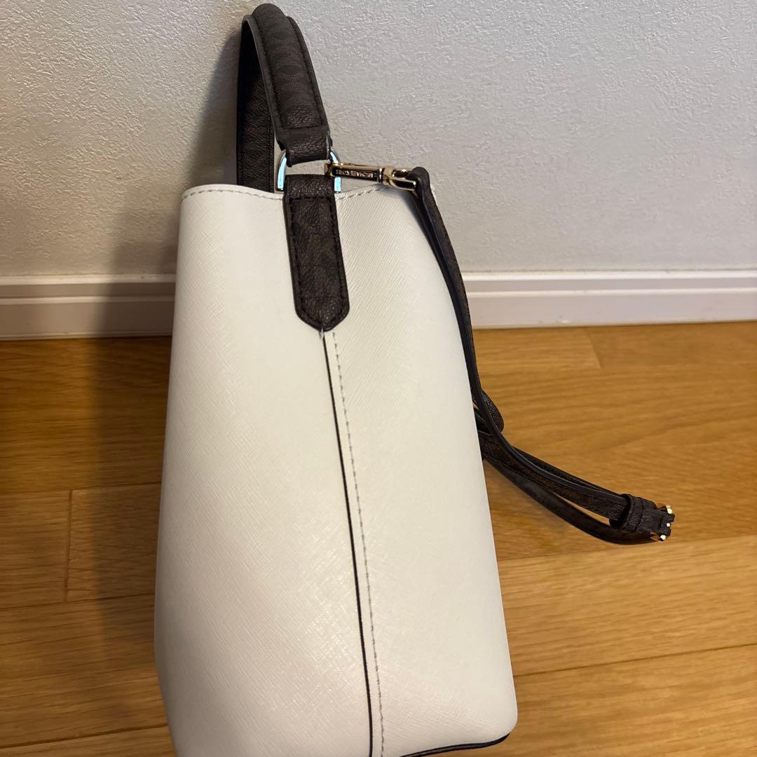 MICHAEL KORS ホワイト ハンドバッグ