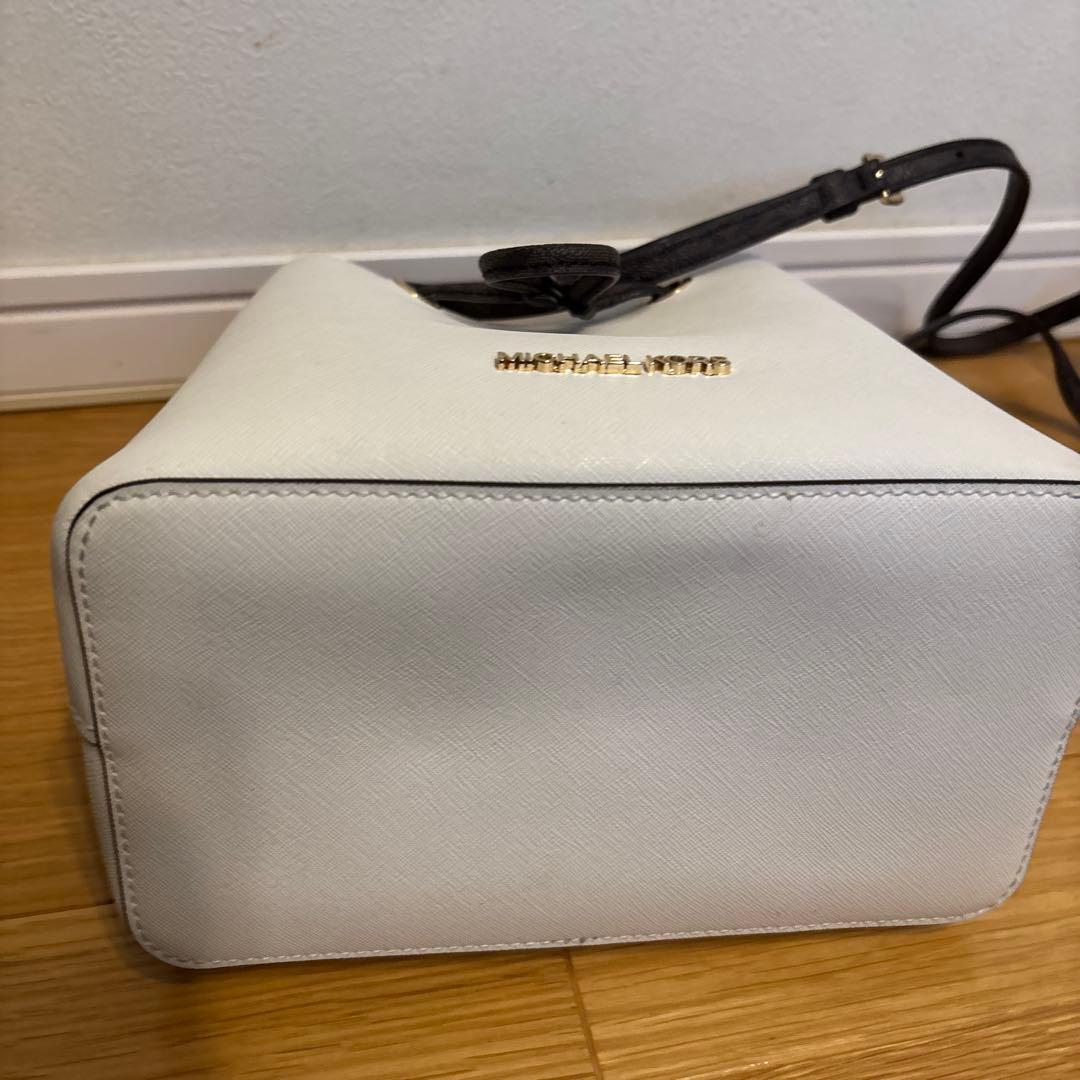 MICHAEL KORS ホワイト ハンドバッグ