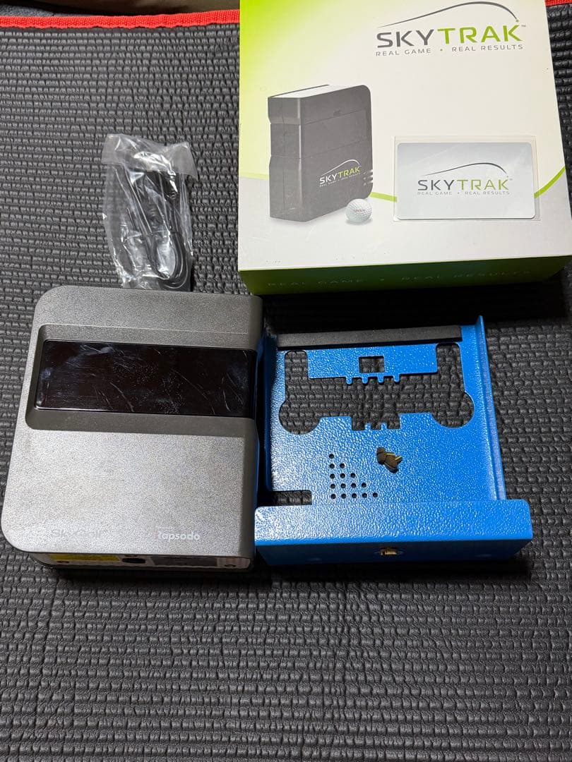 SKYTRAK ゴルフ用距離計 XSWINGSKYホルダー付き