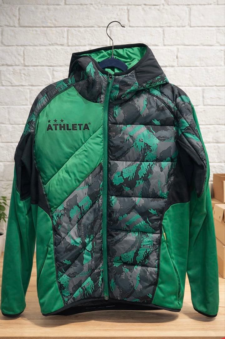 ATHLETA 中綿ウォームジャケット　M