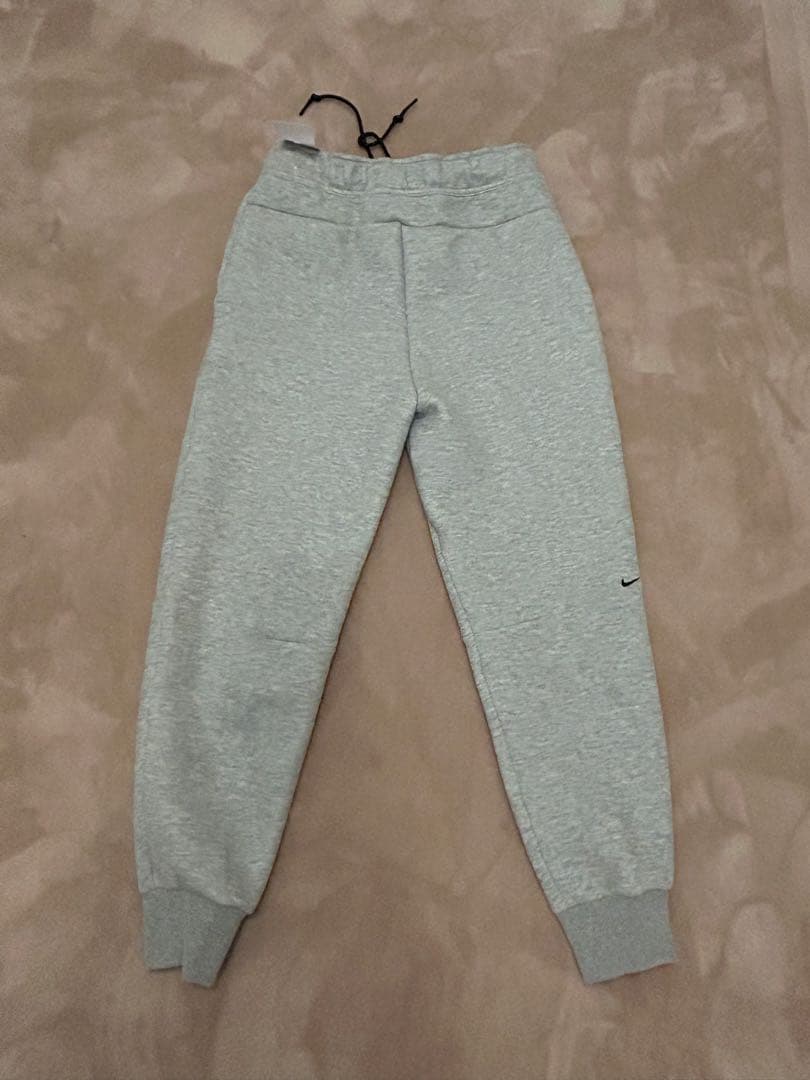 【新品未使用品】NIKEナイキ　スエットパンツ　レディース