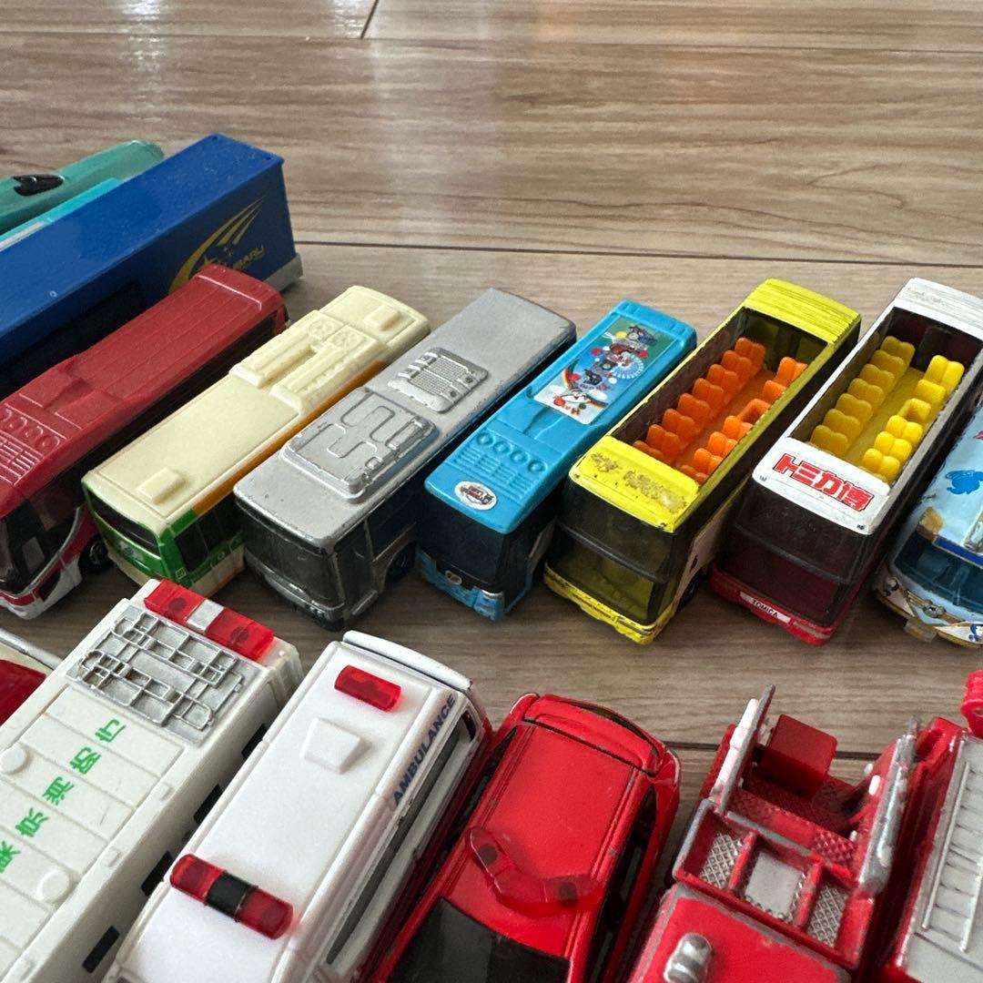 トミカ　まとめ売り　81台