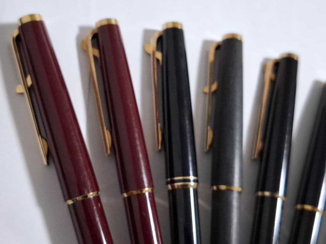 n*u様 MONTBLANC　万年筆4本　ボールペン7本　主にクラシック　ハンマ