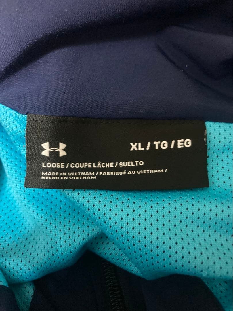 UNDER ARMOUR セットアップジャージ　XL