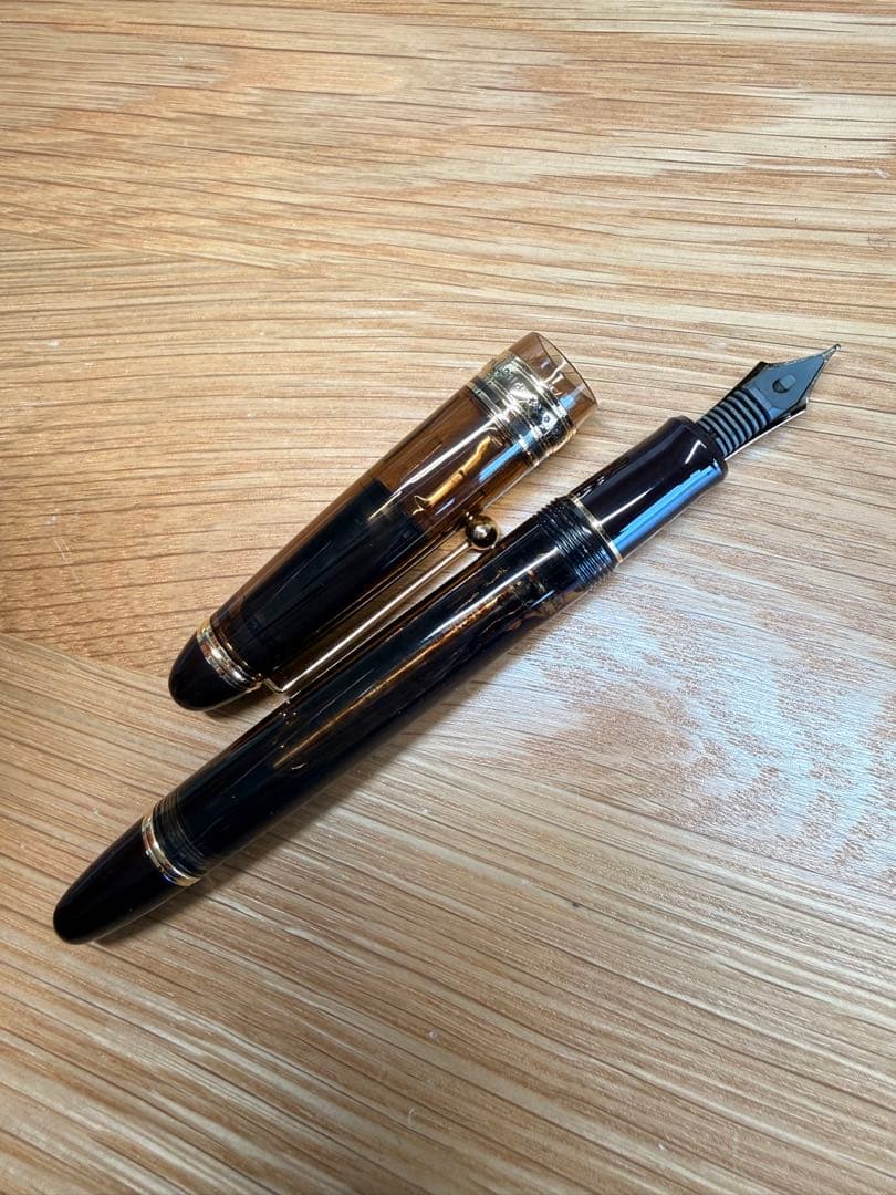 PILOT パイロット カスタム823　ブラウン M字