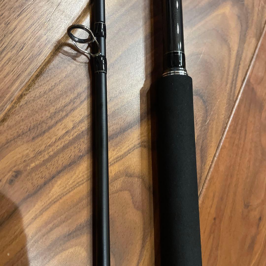 がまかつ　LUXE SHORE Gorilla R 100XXH