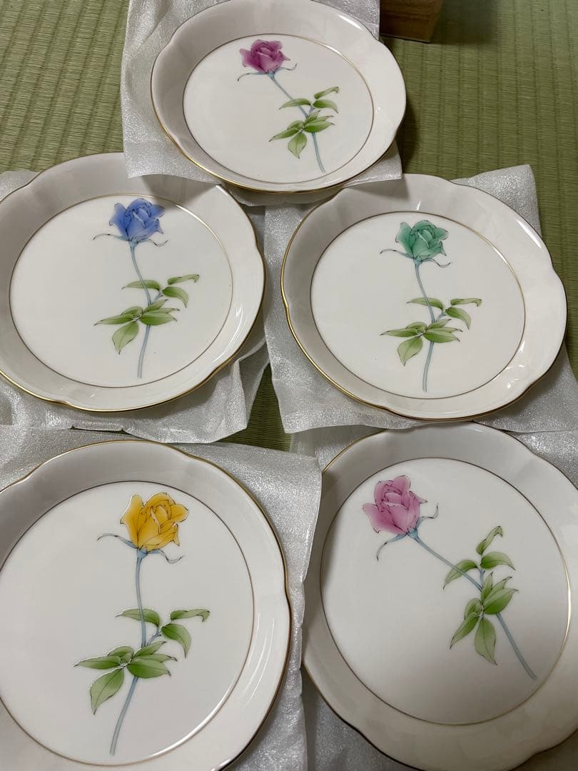 新品　有田焼　香蘭社　中皿5枚セットバラの花柄