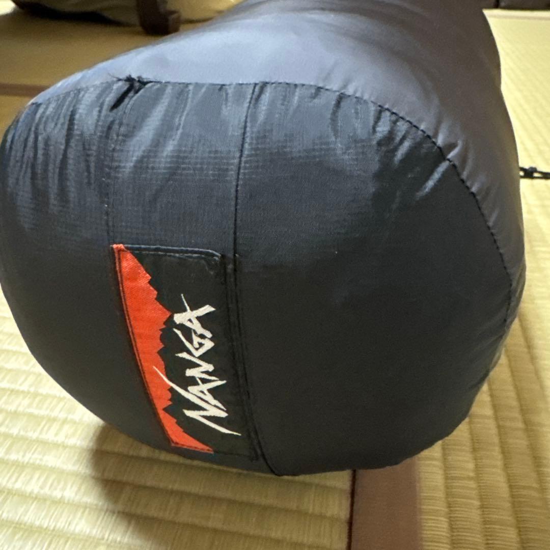 NANGA ナンガ×山渓　オーロラ600DX　ブラック　寝袋　シュラフ