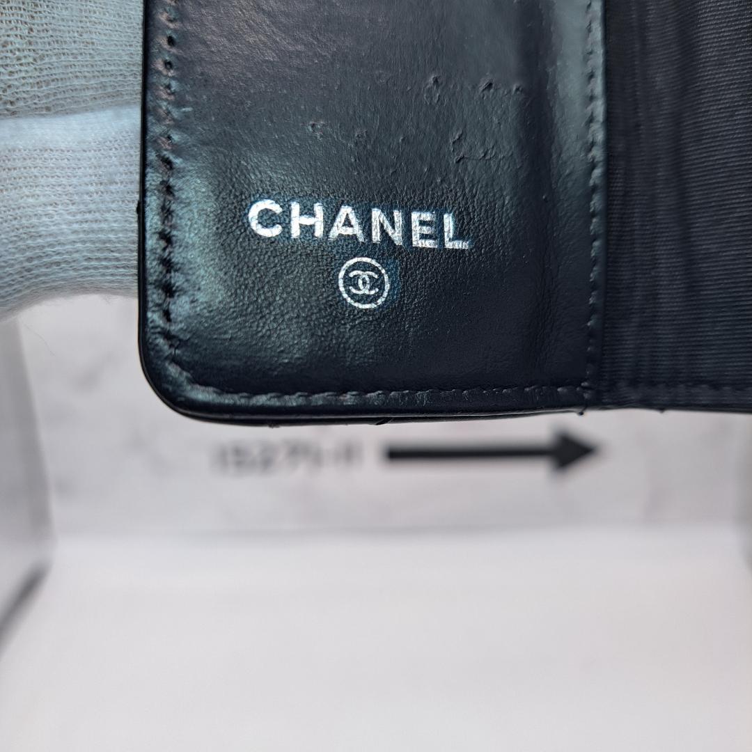 CHANEL キルティング　エナメル　キーケース　ブラック（マロン）