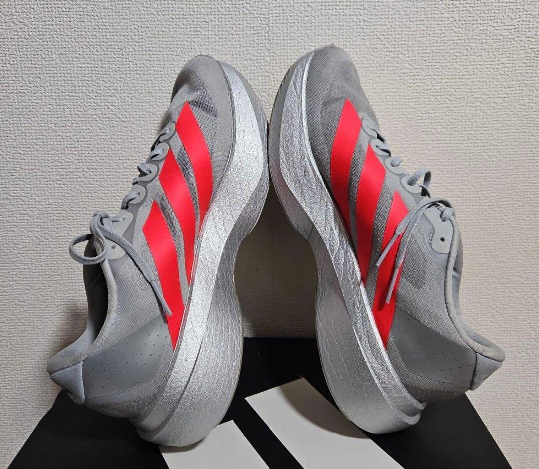 adidas adizero EVO SL 27.5 シルバー/レッド