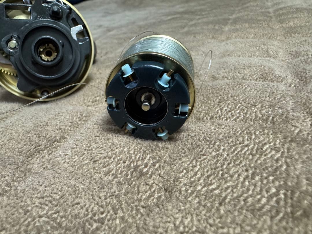 リール SHIMANO CALCUTTA 51XT