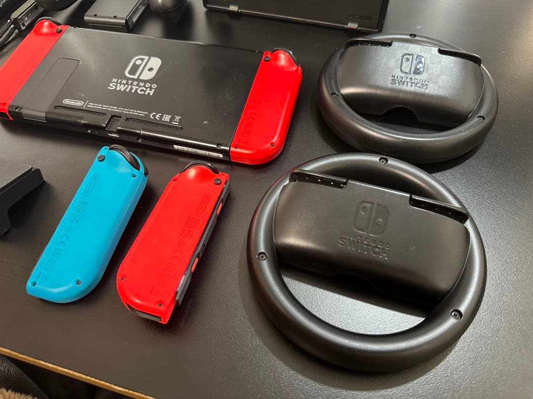 Nintendo Switch本体と周辺機器一式
