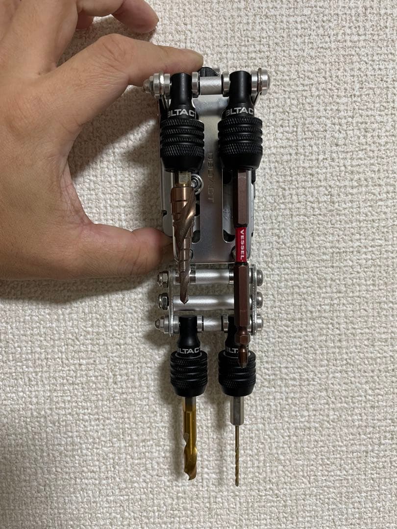 ダブルタクトプレート　ビットホルダー4P ニックス風チェーン(オールブラック)