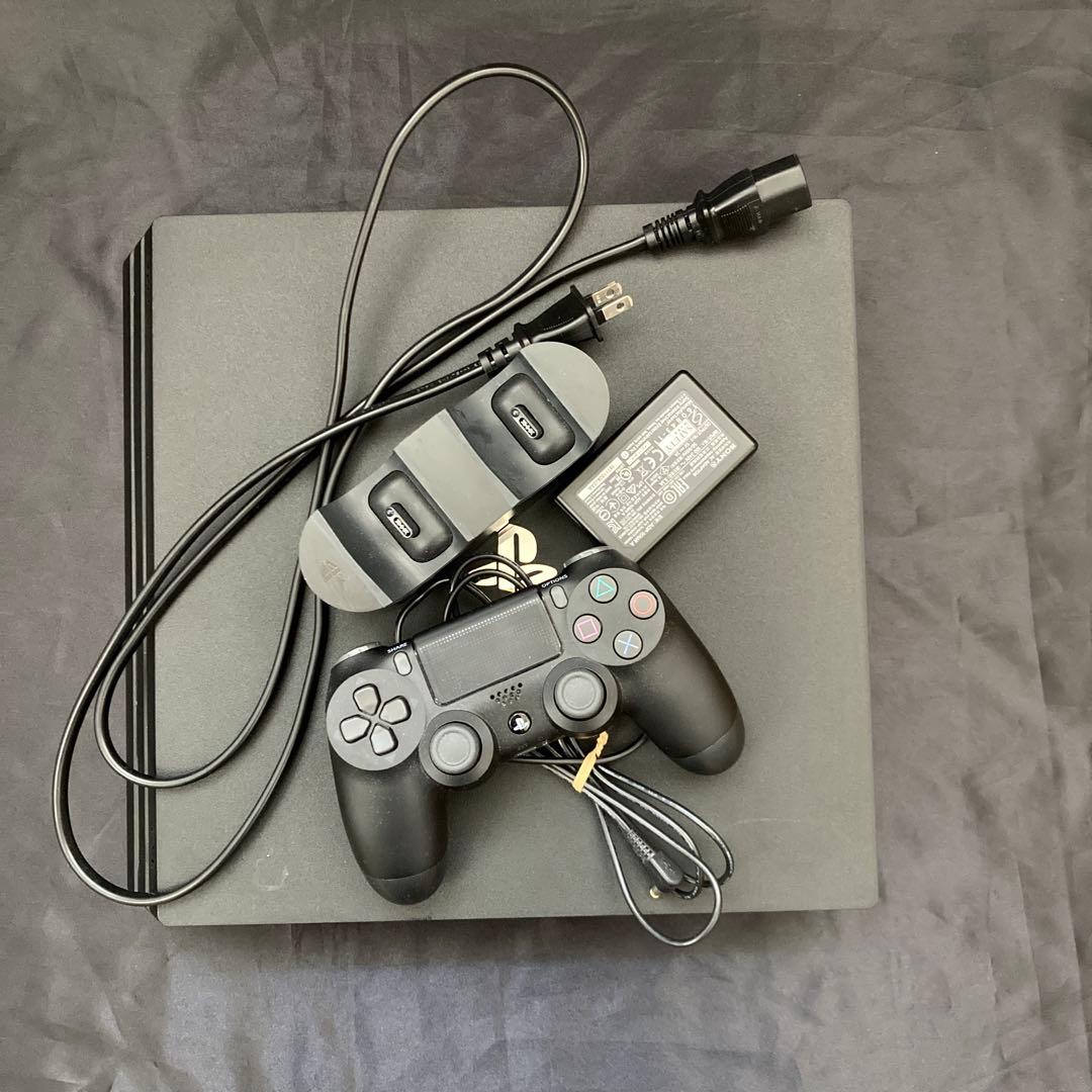 【中古】SONY PlayStation®4 Pro ジェット・ブラック 1TB
