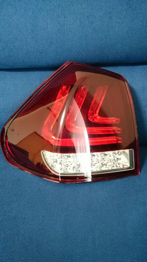 クリスタルアイ ハリアー30系 LEDテールランプ 中古