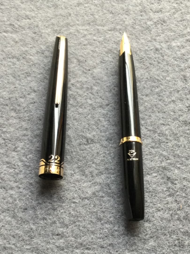も*う様 PLATINUM 22K(中字)万年筆 ブラック　(当時物)