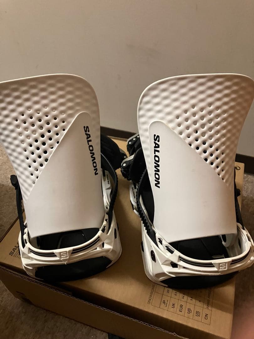 ⭐︎美品⭐︎サロモン SALOMON ホログラム HOLOGRAM 23-24 M