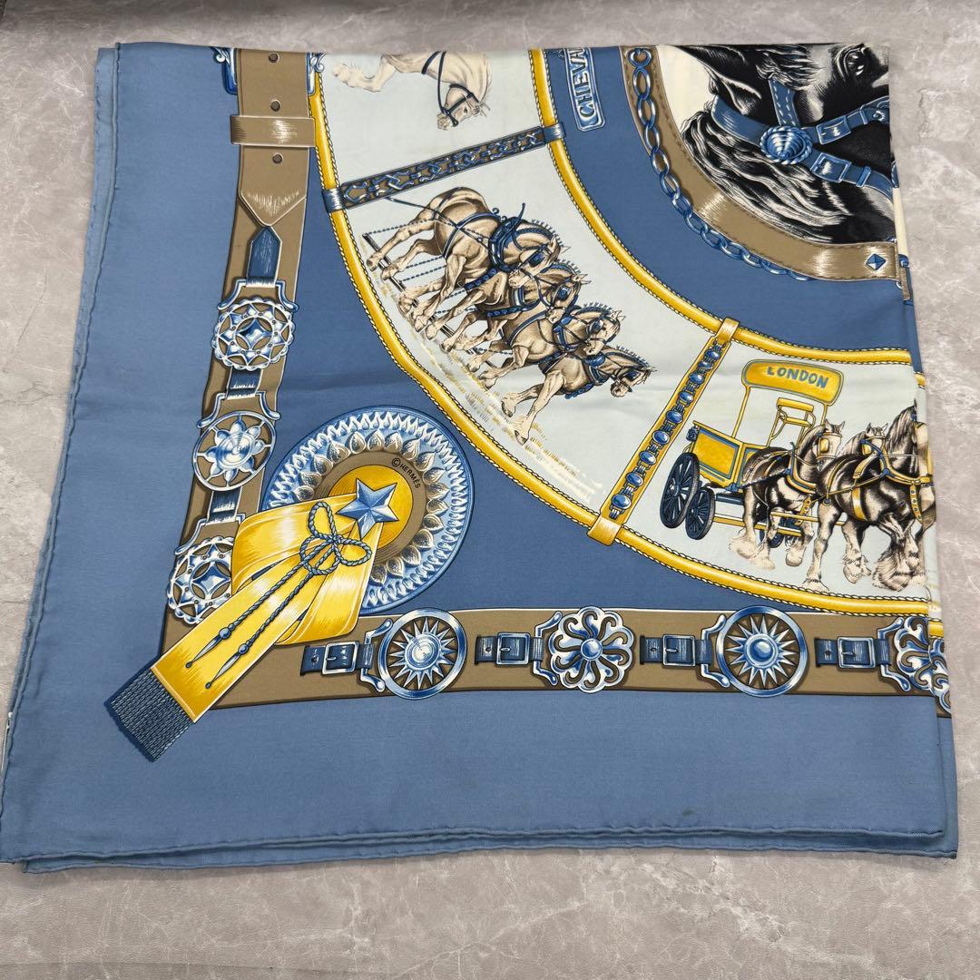 HERMES ブルー 馬モチーフ スカーフ　ブルー系　カレ90