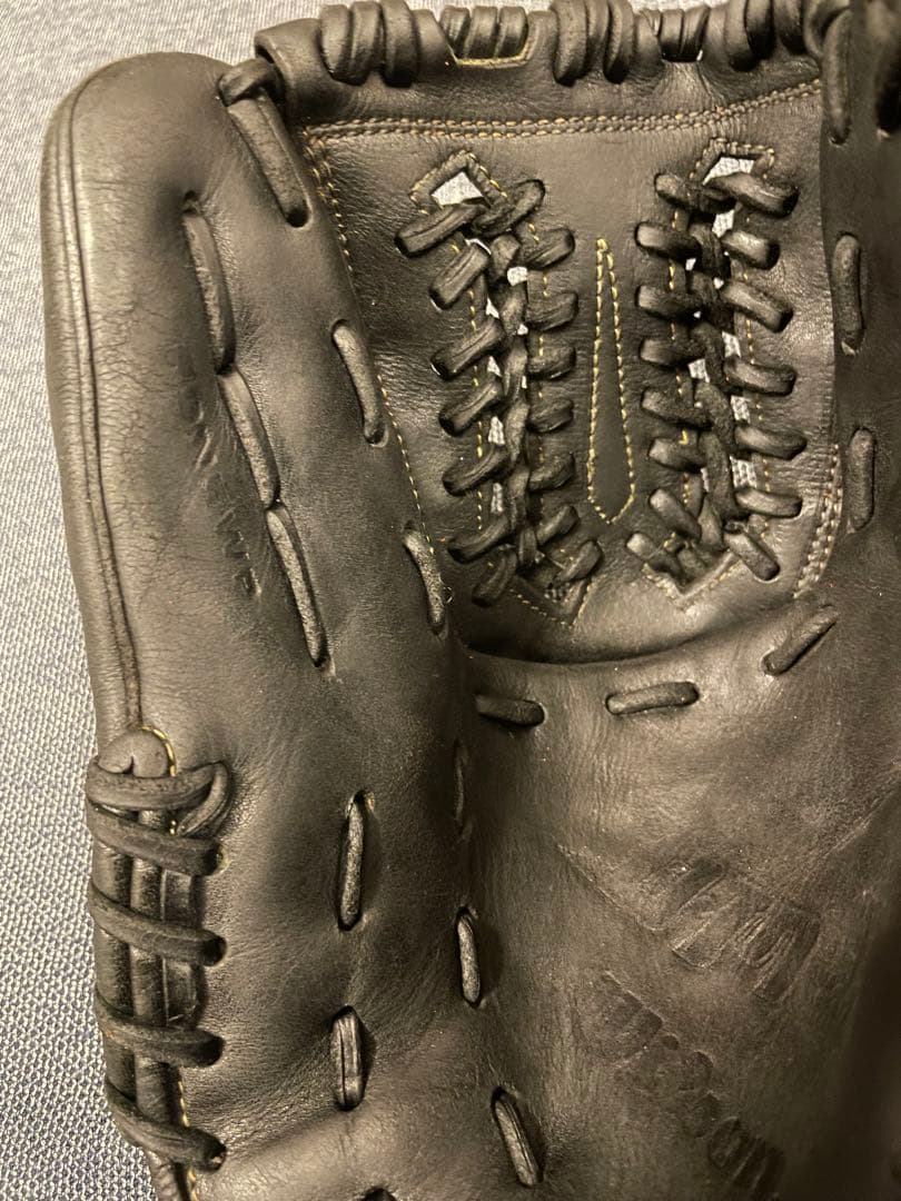 ウィルソン　野球 軟式グローブ 一般用　大人　右投げ　グラブ　内野　右利き　黒