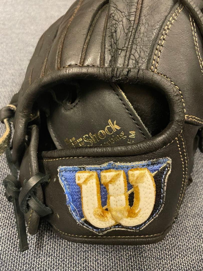 ウィルソン　野球 軟式グローブ 一般用　大人　右投げ　グラブ　内野　右利き　黒