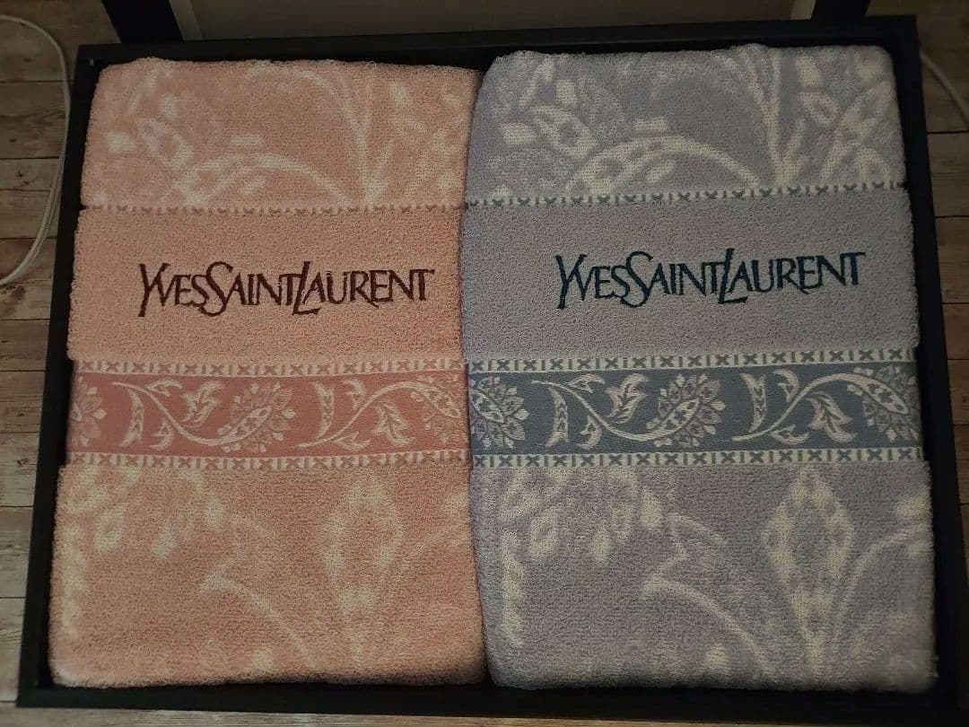 Yves Saint Laurent タオルケット 2枚セット