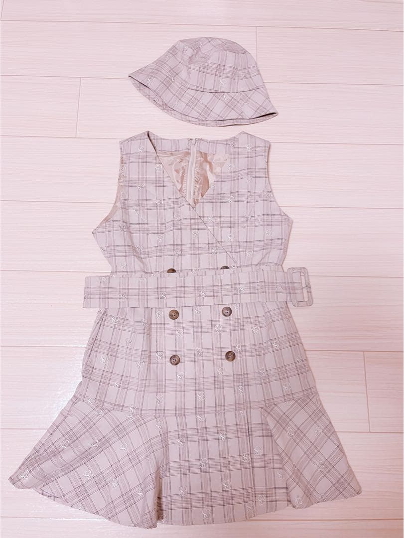エイミーゴルフ チェックワンピース 帽子セットEIMY GOLF 美品　ピンク