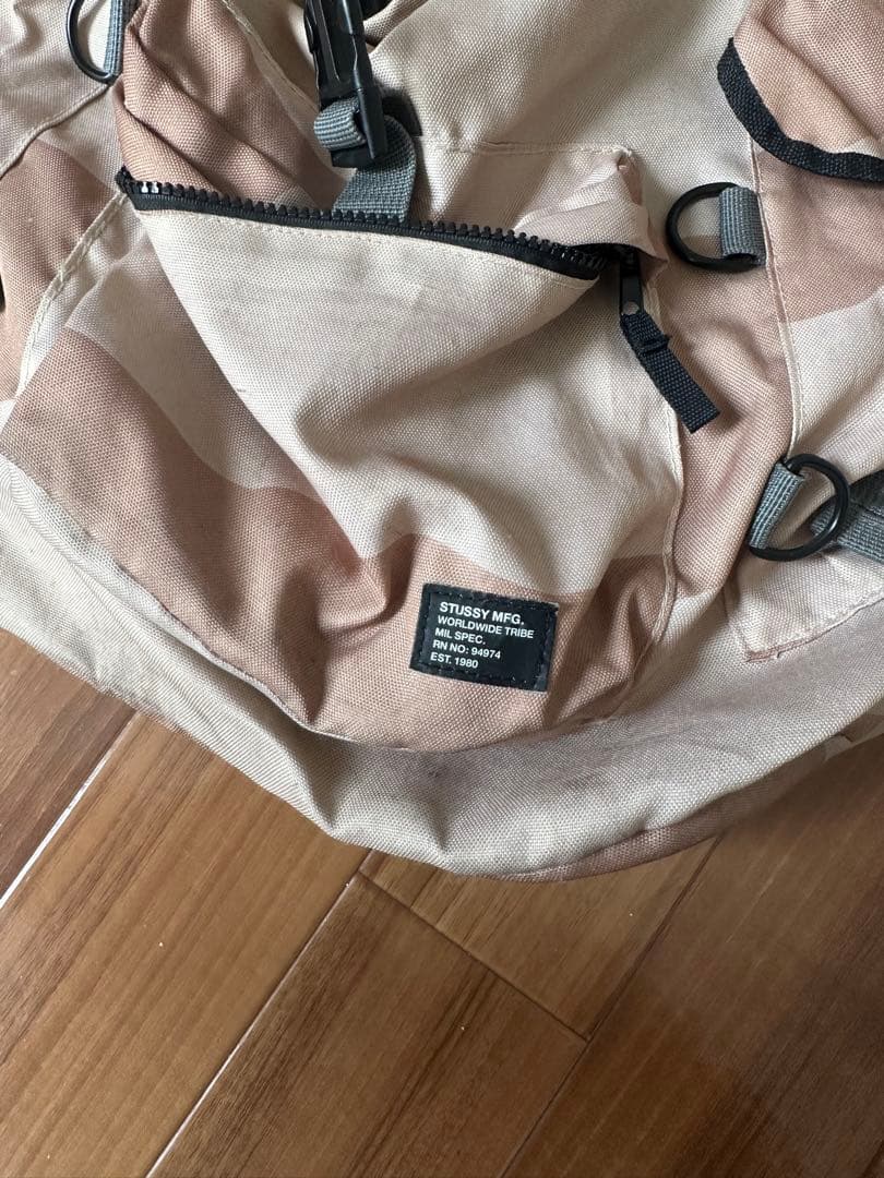STUSSY ベージュ・カモフラージュバックパック　00s