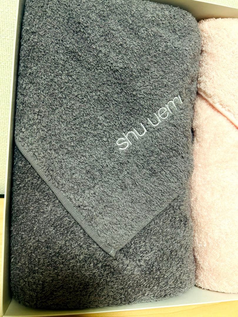【希少】シュウウエムラ　バスタオル2枚　　UCHINO