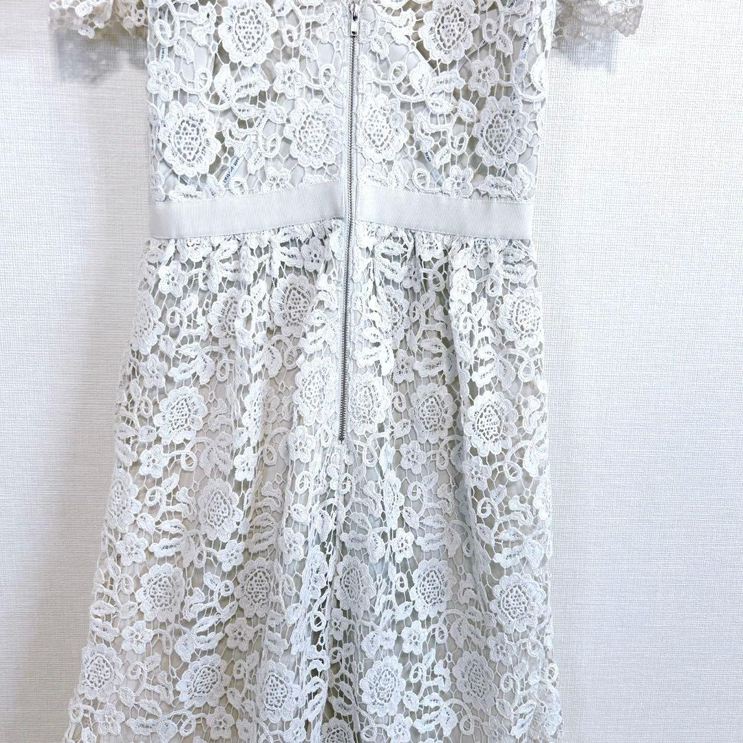 【self-portrait】高級感　レース刺繍　ドレスワンピース　パールカラー