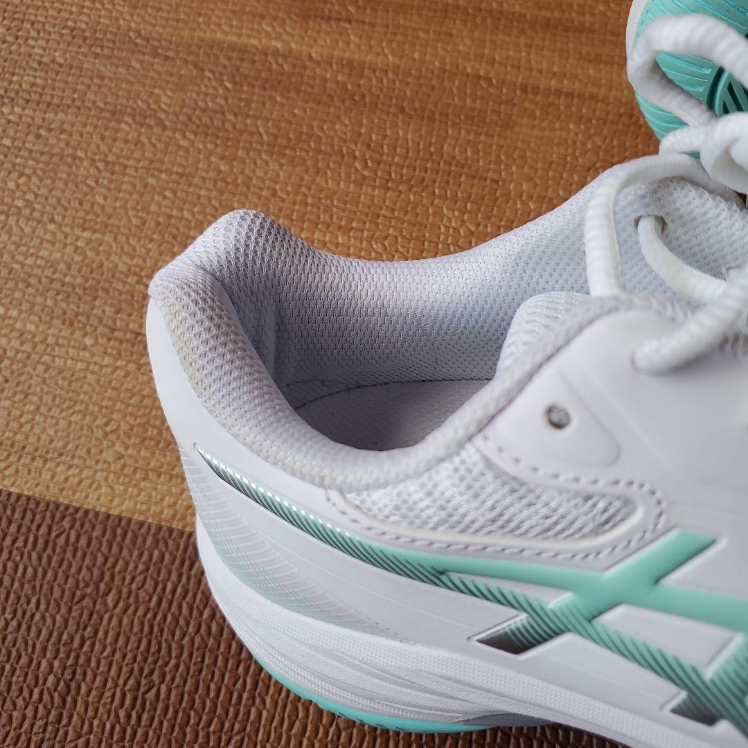 asics バレーボールシューズ 　ジュニア　ホワイト/ミント　24.5cm
