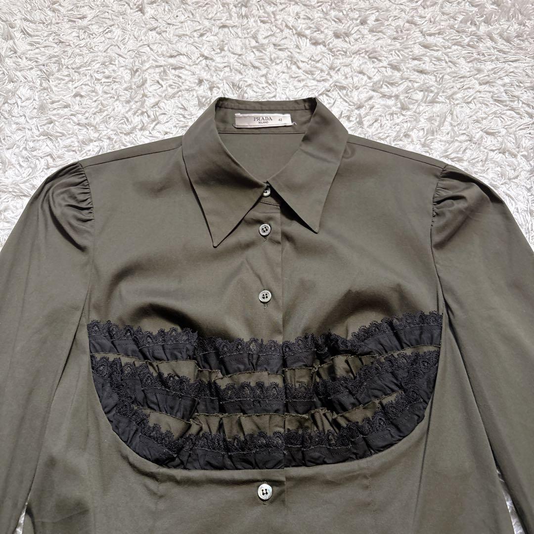 【美品】プラダ フリルレース デザイン ブラウス カーキ ストレッチ 42