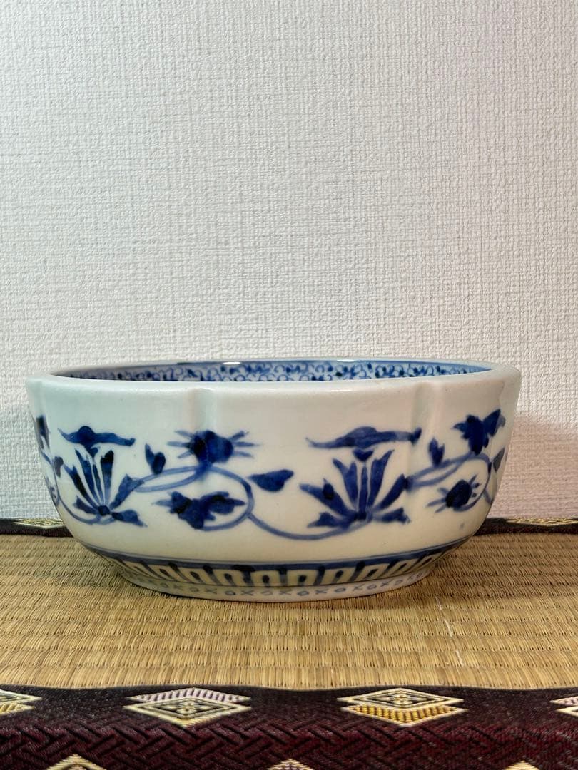 古伊万里　総微塵唐草　菓子鉢 窓絵(松竹梅) 江戸時代