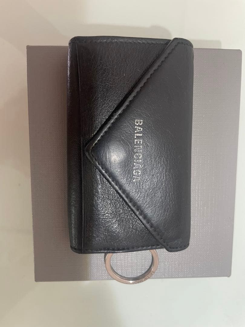BALENCIAGA レザー キーケース ロゴ 6連フック キーリング付き