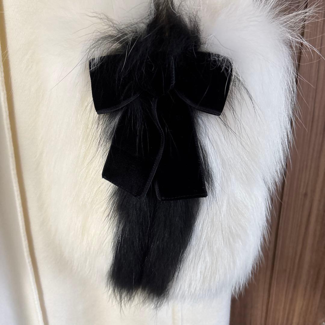 タイムセール！FENDI フェンディ　ファー付き ケープコート　レア色！