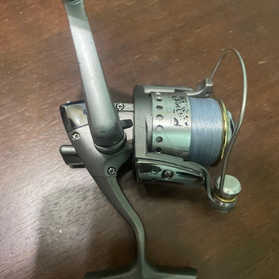 ステラ2000 スピニングリール シルバー 金属製