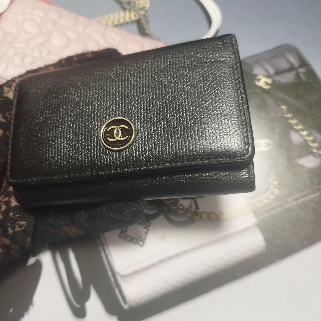 CHANEL ブラックレザーキーケース