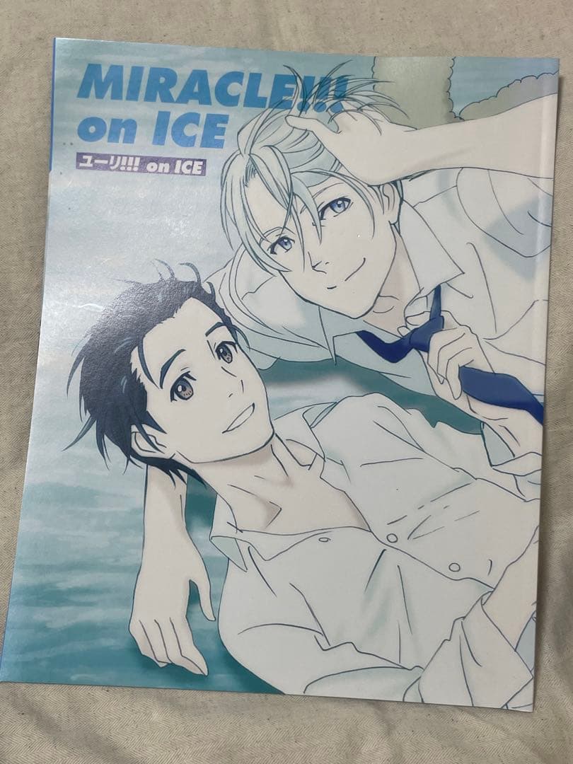 ユーリ!!! on ICE ファンブック、カレンダー