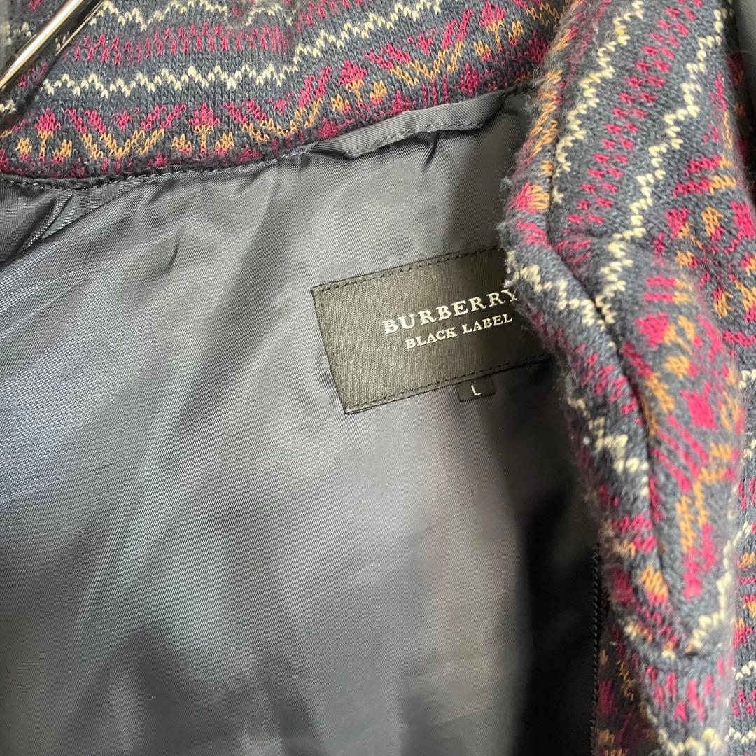 BURBERRYバーバリーブラックレーベル　中綿ダウンベスト　L　総柄　フード付