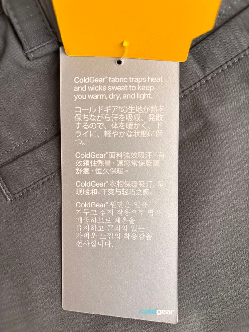 【新品タグ付】UNDER ARMOUR カジュアル パンツ グレー②