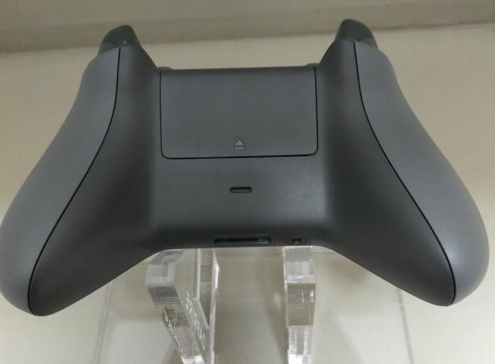 xbox one コントローラー ストームグレイ限定モデル 未使用 日本未発売