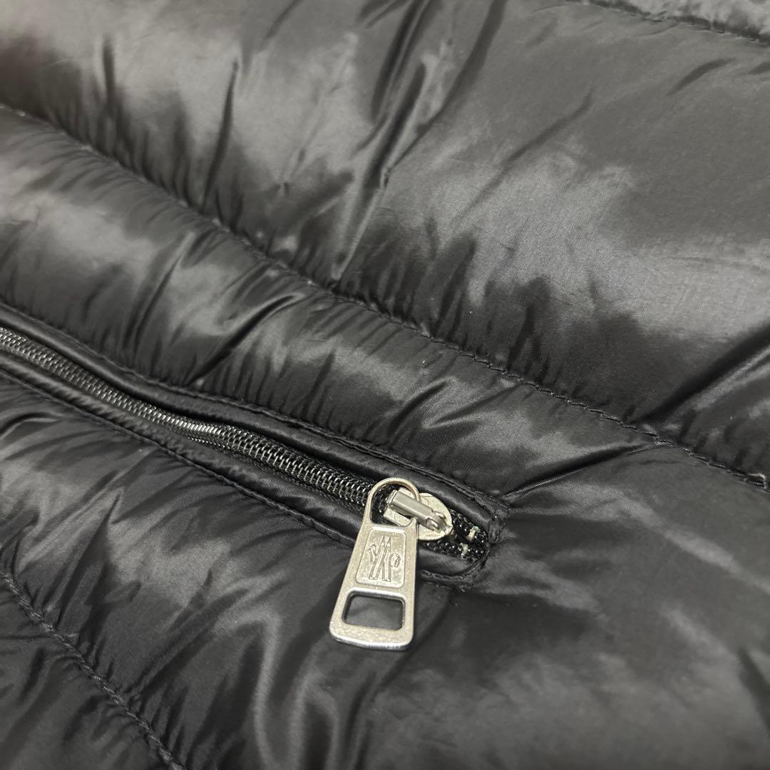 モンクレールライトダウン　ダウンベス　MONCLER ハイブリッドダウン