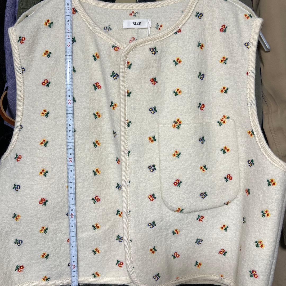 RIER WALKER GILET FLOWER ベスト　アイボリー
