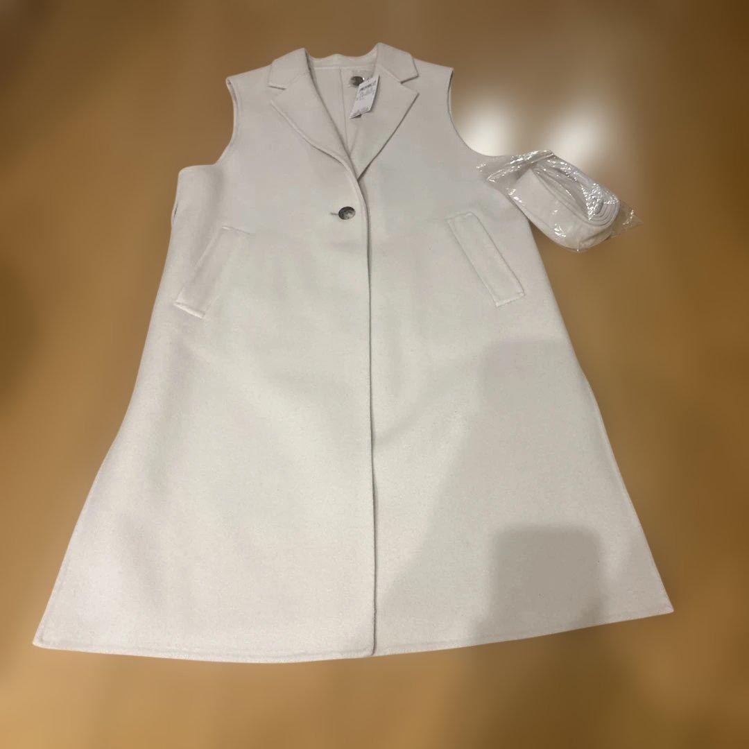 新品23区ジレ