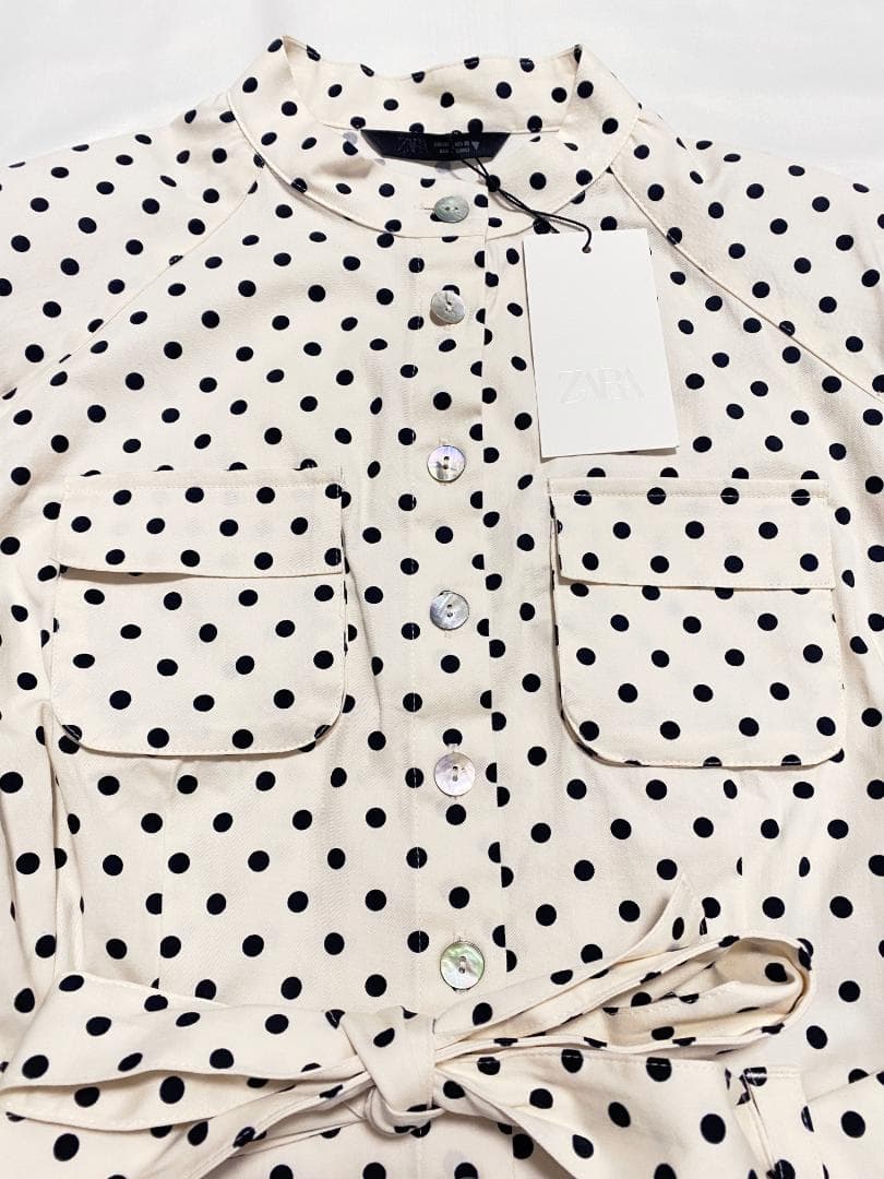 新品‼ ZARA ドット柄シャツジャケット 水玉 白色 黒色 L