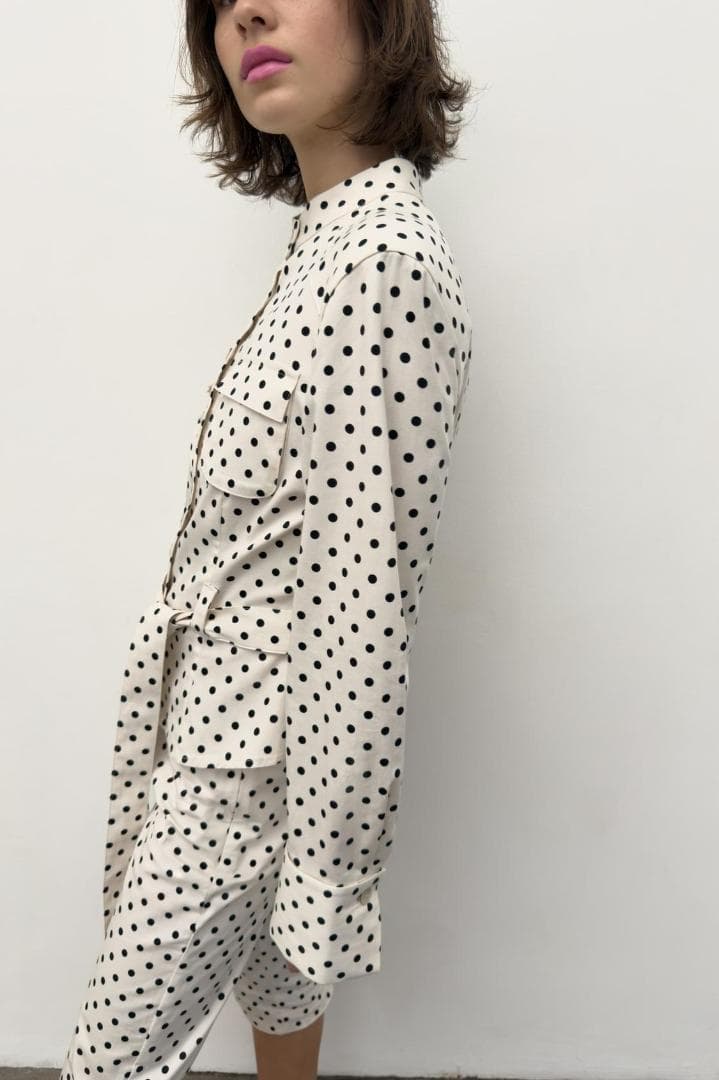 新品‼ ZARA ドット柄シャツジャケット 水玉 白色 黒色 L